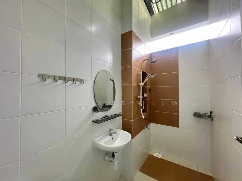 Townhouse for Sale in Taman Sutera Utama (Skudai) - Jessica Tiew - Bathroom - PropertyGuru.com.my