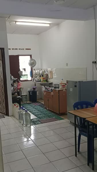 1-storey Terraced House for Sale in Rembau (Negeri Sembilan) - Ebanesar Jeevarathnam - Kitchen - PropertyGuru.com.my