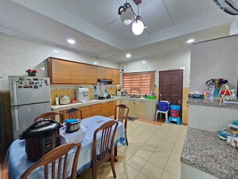 1-storey Terraced House for Sale in Bandar Tun Hussein Onn (Cheras) - Teck Meng Lok - Kitchen - PropertyGuru.com.my