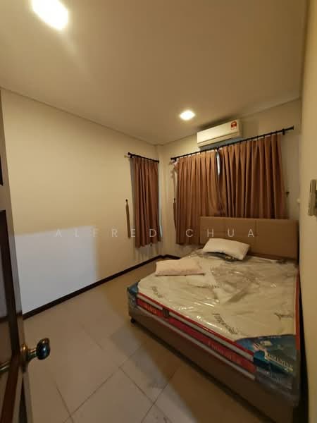 Rumah Berkembar untuk Dijual di Stutong (Kuching) - Alfred Chua - Bedroom - PropertyGuru.com.my