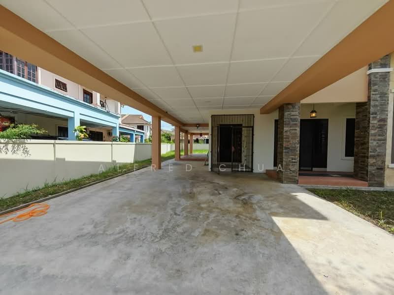 Rumah Berkembar untuk Dijual di Stutong (Kuching) - Alfred Chua - Exterior - PropertyGuru.com.my