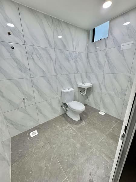 Rumah Teres 2 Tingkat untuk Dijual di Bandar Baru Permas Jaya (Permas Jaya) - Janlly Jong - Bathroom - PropertyGuru.com.my