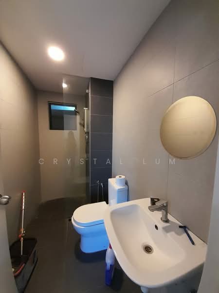 Kondominium untuk Disewa di Trinity Lemanja - Crystal Lum - Bathroom - PropertyGuru.com.my