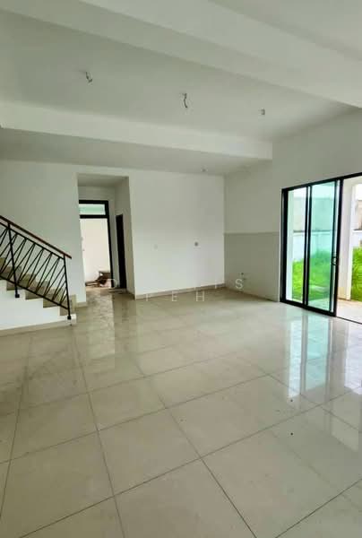 Cluster House for Sale in Masai (Johor) - Dennis Peh - Living Room - PropertyGuru.com.my