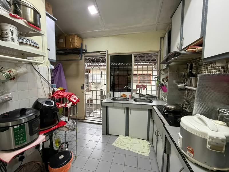 1-storey Terraced House for Sale in Pandan Perdana (Cheras) - Michelle Lai - Kitchen - PropertyGuru.com.my