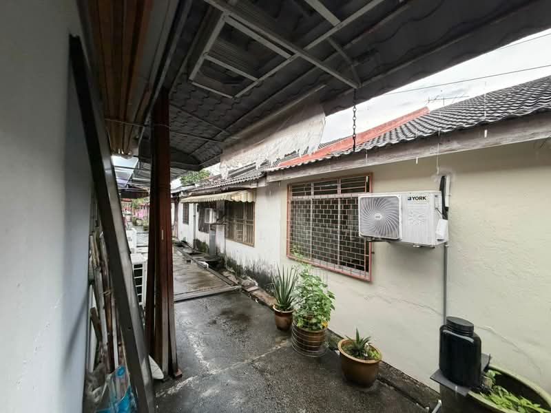 1-storey Terraced House for Sale in Pandan Perdana (Cheras) - Michelle Lai - Exterior - PropertyGuru.com.my