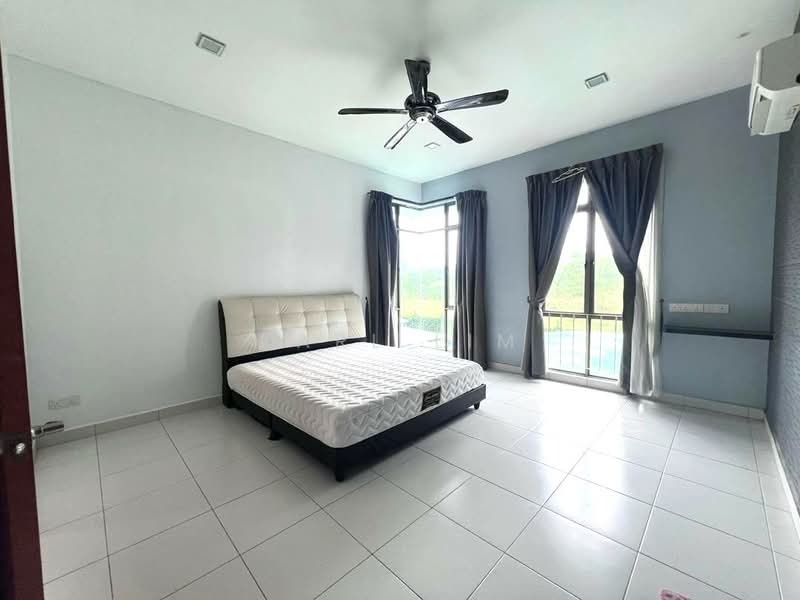 Cluster House for Sale in Taman Sutera Utama (Skudai) - Karl Lim - Bedroom - PropertyGuru.com.my