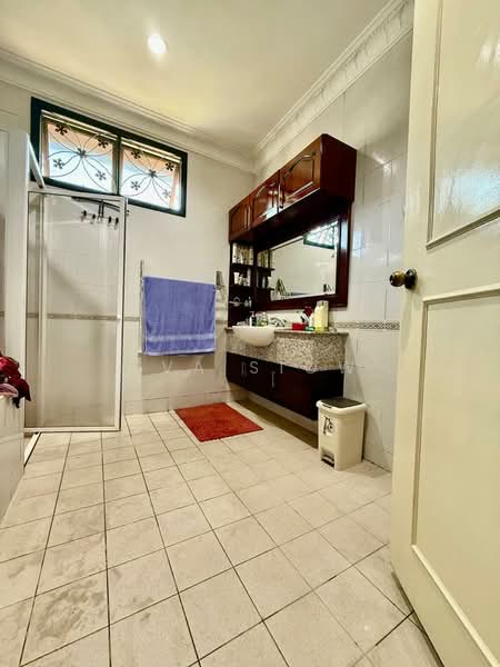 Semi-Detached House for Sale in Taman Impian Emas (Skudai) - Eva Siow - Bathroom - PropertyGuru.com.my