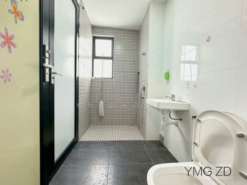 Semi-Detached House for Sale in Setia Alam (Selangor) - KH Chong - Bathroom - PropertyGuru.com.my