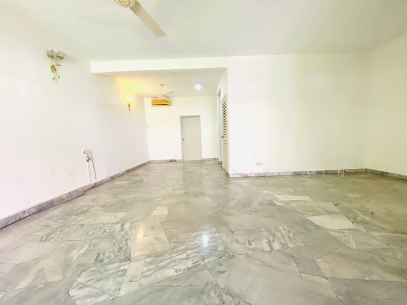 2-storey Terraced House for Sale in Tropicana (Petaling Jaya) - Syafiq Sharifudin - Living Room - PropertyGuru.com.my