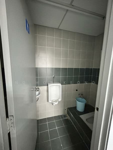 Shop / Office for Rent in Puchong (Selangor) - Ng Hon Keong - Bathroom - PropertyGuru.com.my