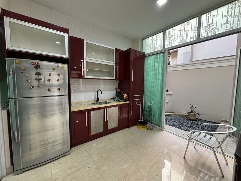 Semi-Detached House for Sale in Duta Tropika (Batu) - Angel Ooi - Kitchen - PropertyGuru.com.my