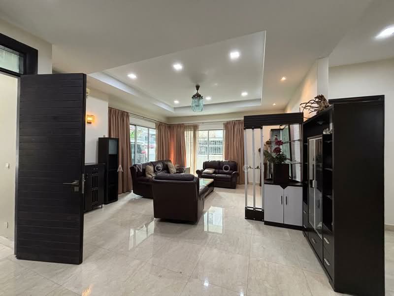 Semi-Detached House for Sale in Duta Tropika (Batu) - Angel Ooi - Living Room - PropertyGuru.com.my