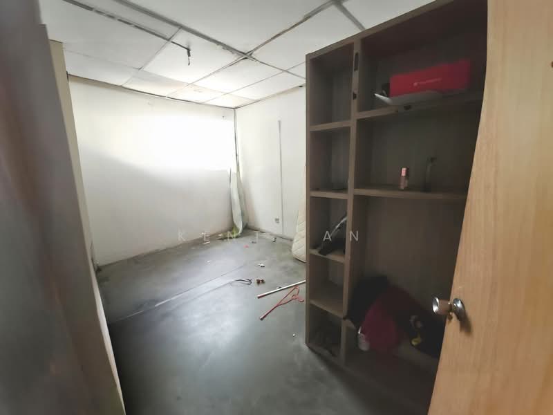 Shop for Rent in Taman Johor (Tampoi) - Kent Tan - Interior - PropertyGuru.com.my