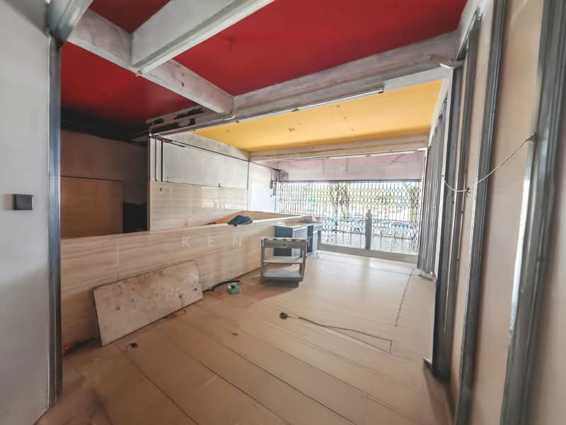 Shop for Rent in Taman Johor (Tampoi) - Kent Tan - Interior - PropertyGuru.com.my