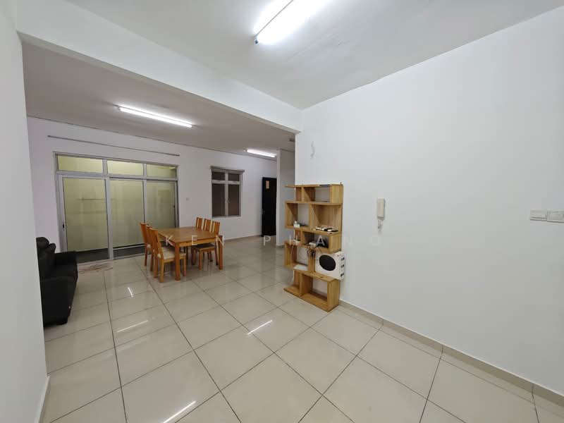 Kondominium untuk Disewa di Sky Vista Residency - Ken Phang - Living Room - PropertyGuru.com.my