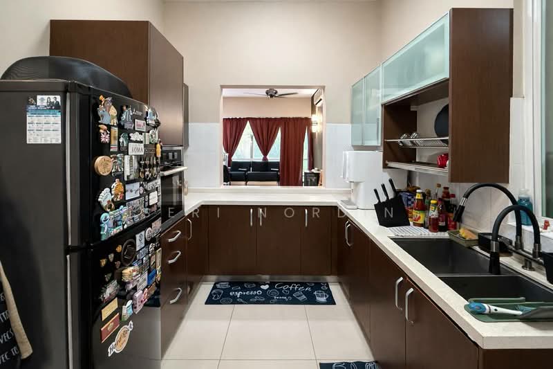 Kondominium untuk Dijual di Surian Residences - Seri Nordin - Kitchen - PropertyGuru.com.my