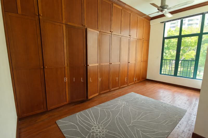 Kondominium untuk Dijual di Sri Golden Bay Condominium - Billy Teh - Bedroom - PropertyGuru.com.my