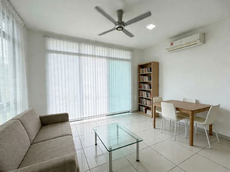 Rumah Teres 2 Tingkat untuk Dijual di Cyberjaya (Selangor) - Henry Liew - Living Room - PropertyGuru.com.my