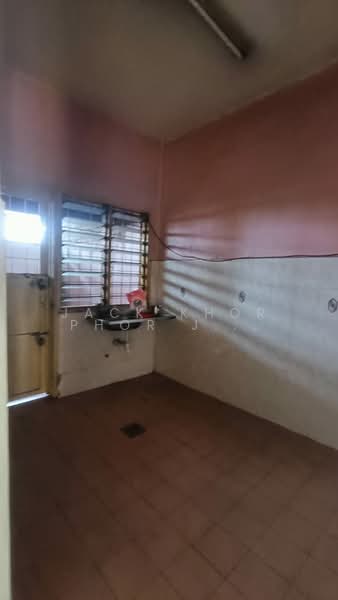 Rumah Teres 2 Tingkat untuk Dijual di Kapar (Selangor) - Jack Khor Phor Jiing - Kitchen - PropertyGuru.com.my