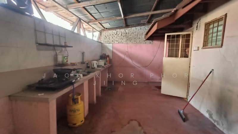 Rumah Teres 2 Tingkat untuk Dijual di Kapar (Selangor) - Jack Khor Phor Jiing - Kitchen - PropertyGuru.com.my