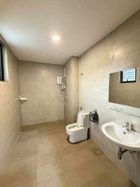 Semi-Detached House for Rent in Desa Petaling (Kuala Lumpur) - Kok KH - Bathroom - PropertyGuru.com.my