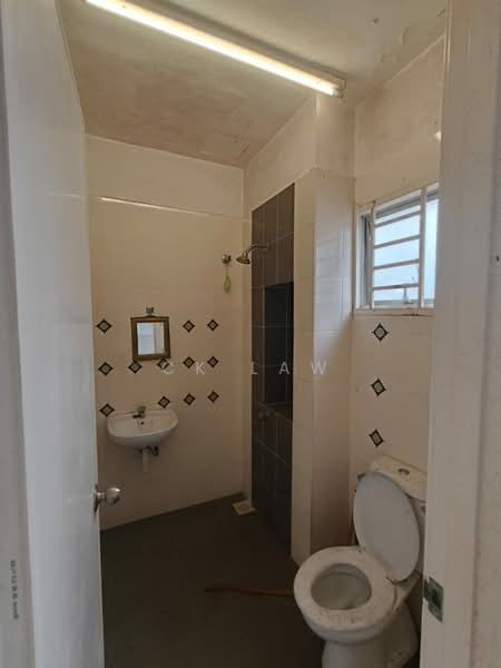 2-storey Terraced House for Sale in Setia Ecohill (Semenyih) - CK Law - Bathroom - PropertyGuru.com.my