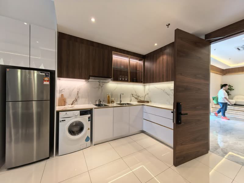 Servis Apartment untuk Dijual di Golden Crown Residence - Joanna Tan - Kitchen - PropertyGuru.com.my