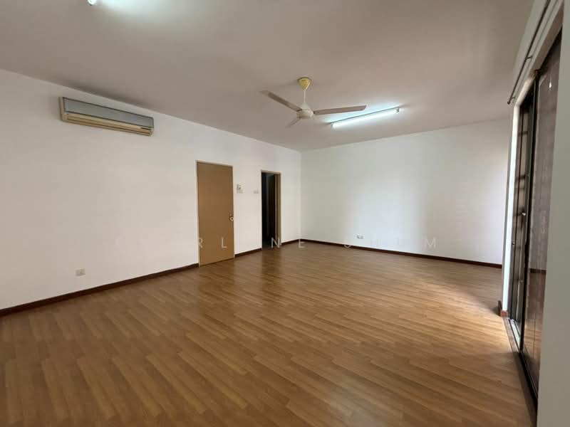 3-storey Terraced House for Sale in Mutiara Bukit Jalil (Bukit Jalil) - Emerlyne Shum - Living Room - PropertyGuru.com.my