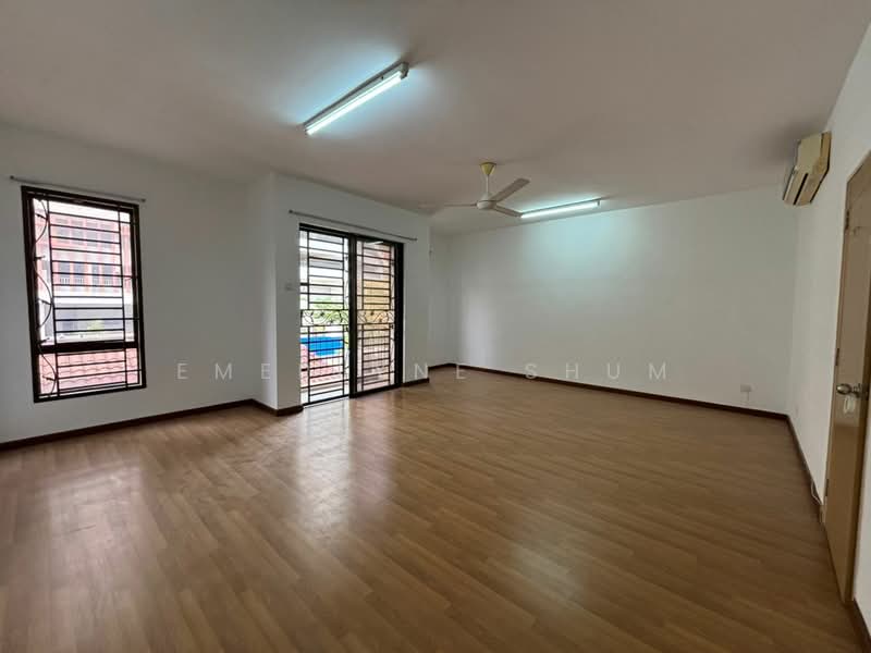 3-storey Terraced House for Sale in Mutiara Bukit Jalil (Bukit Jalil) - Emerlyne Shum - Living Room - PropertyGuru.com.my