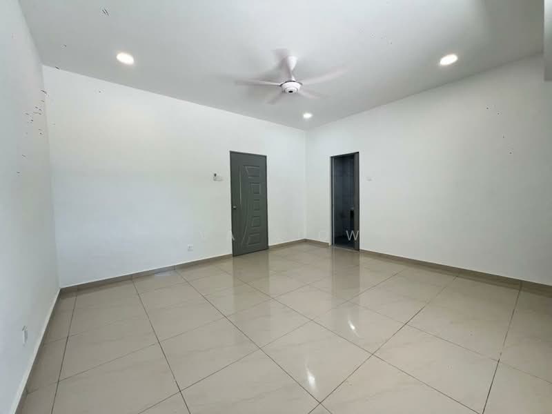 2-storey Terraced House for Sale in Taman Bukit Kempas (Tampoi) - Eva Siow - Interior - PropertyGuru.com.my