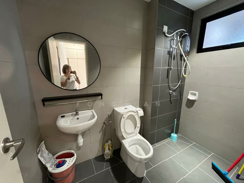 Service Residence for Rent at Princeton Suites @ EduSentral - Fong Yan - Bathroom - PropertyGuru.com.my
