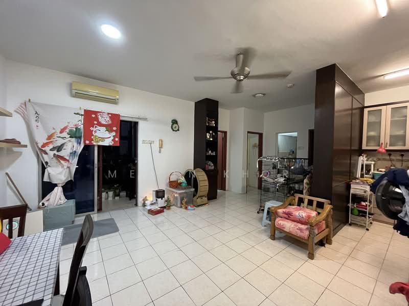 Apartment for Sale at Bayu Puteri - Meoon Khor - Living Room - PropertyGuru.com.my