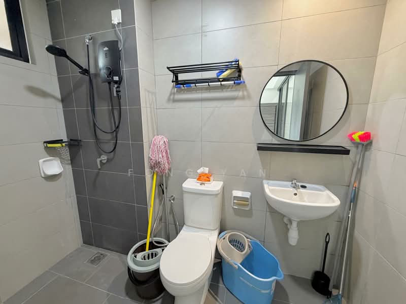 Servis Apartment untuk Disewa di Princeton Suites @ EduSentral - Fong Yan - Bathroom - PropertyGuru.com.my