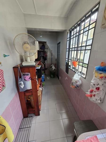 2-storey Terraced House for Sale in Taman Desa Cemerlang (Ulu Tiram) - Iden Tan - Interior - PropertyGuru.com.my