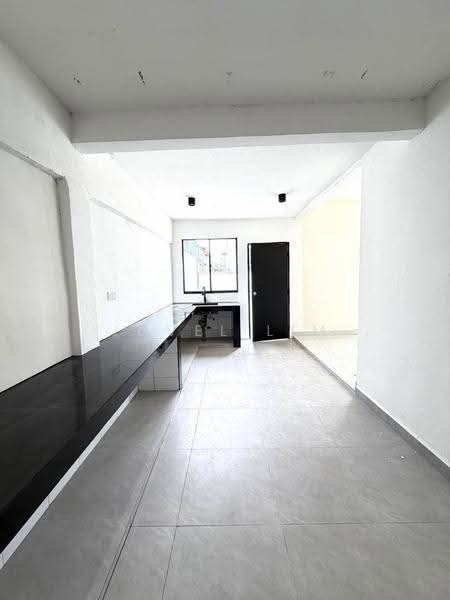 Rumah Berkembar untuk Dijual di Taman Megah Ria (Masai) - Jovel Lim - Kitchen - PropertyGuru.com.my