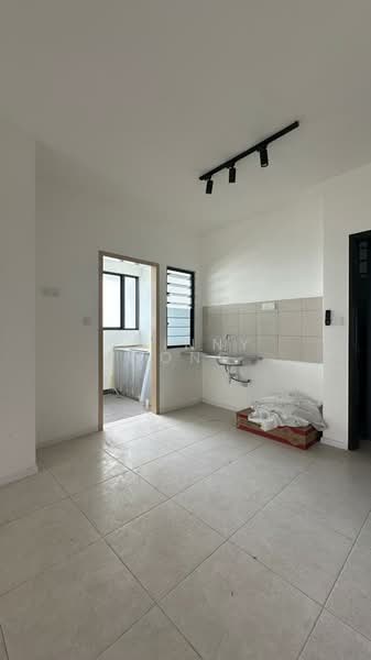 Kondominium untuk Dijual di Granito - Rainny Wong - Kitchen - PropertyGuru.com.my