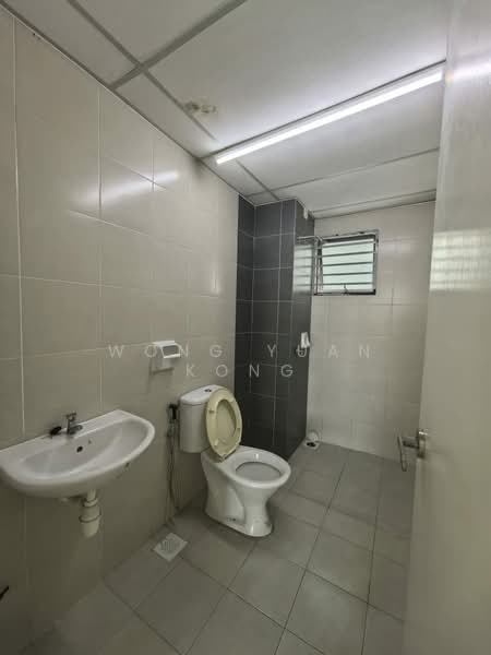Apartment for Rent at Seruling Apartment - Wong Yuan Kong - Bathroom - PropertyGuru.com.my