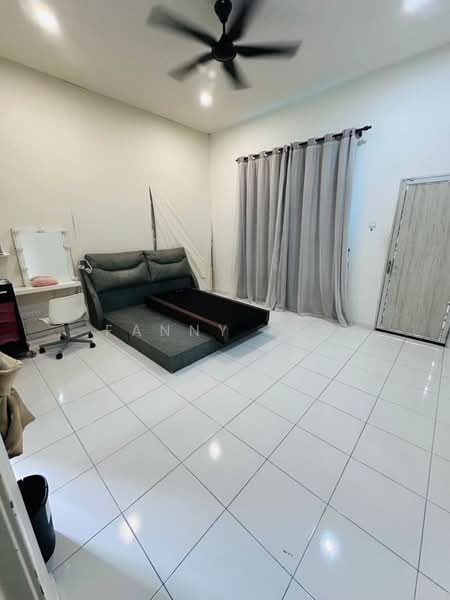 Rumah Teres 2 Tingkat untuk Disewa di Taman Setia Indah (Tebrau) - Fanny Tan - Living Room - PropertyGuru.com.my