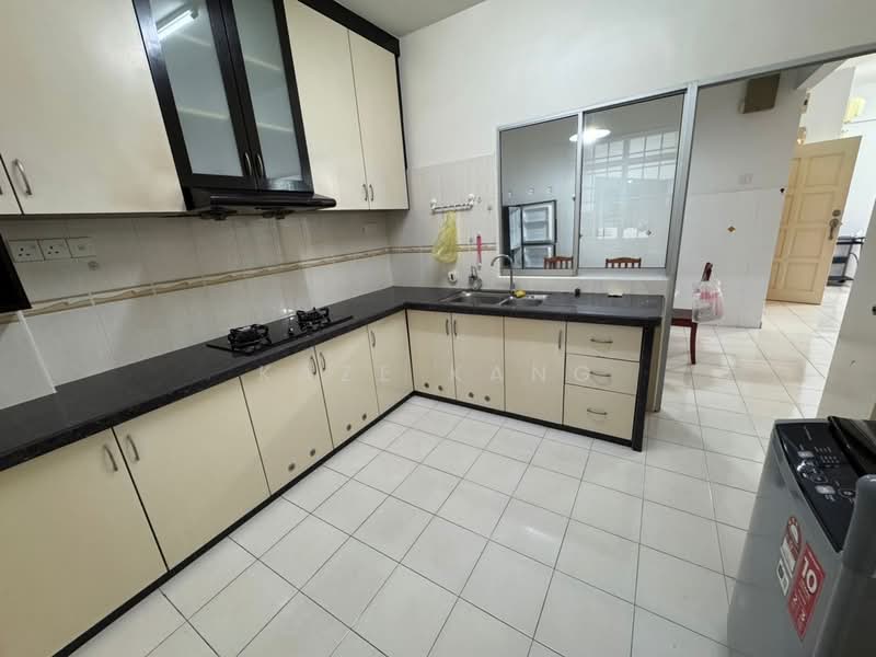 Untuk Disewa - Putra Place Condominium