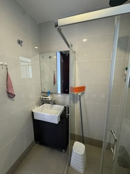 Condominium for Rent at Amberside @ Country Garden Danga Bay - Enoch Liong - Bathroom - PropertyGuru.com.my