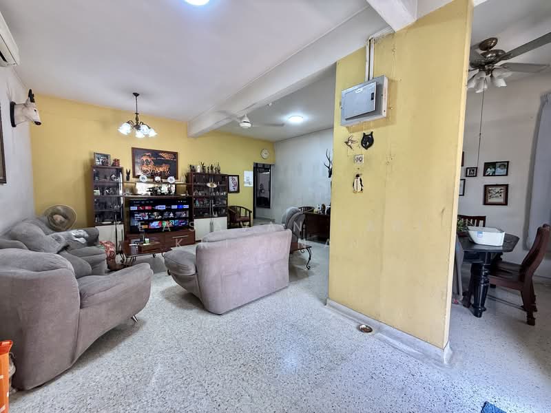 2-storey Terraced House for Sale in Taman Seputeh (Seputeh) - Keasavan Hari Krishnan - Living Room - PropertyGuru.com.my