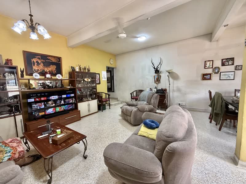 2-storey Terraced House for Sale in Taman Seputeh (Seputeh) - Keasavan Hari Krishnan - Living Room - PropertyGuru.com.my