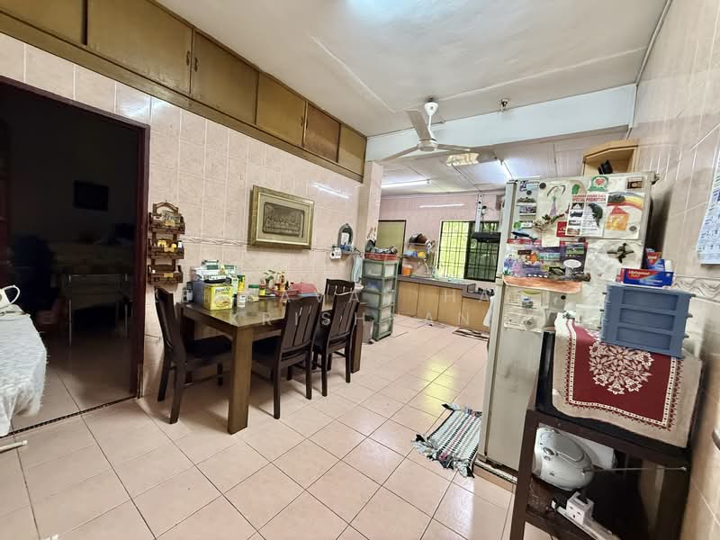 2-storey Terraced House for Sale in Taman Seputeh (Seputeh) - Keasavan Hari Krishnan - Kitchen - PropertyGuru.com.my