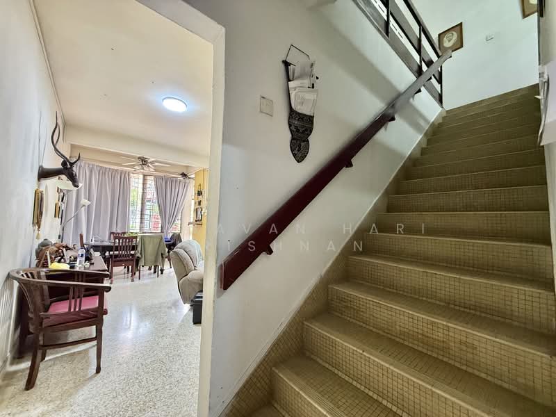 2-storey Terraced House for Sale in Taman Seputeh (Seputeh) - Keasavan Hari Krishnan - Living Room - PropertyGuru.com.my