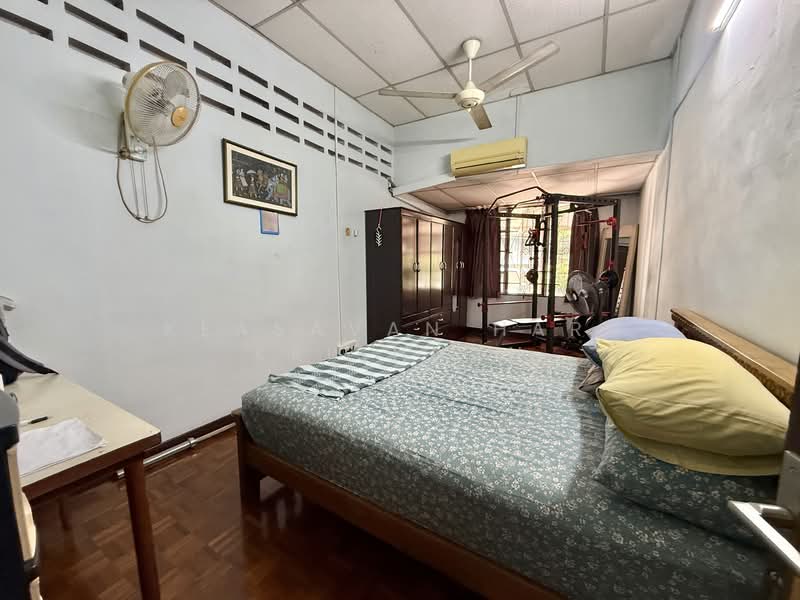 2-storey Terraced House for Sale in Taman Seputeh (Seputeh) - Keasavan Hari Krishnan - Bedroom - PropertyGuru.com.my