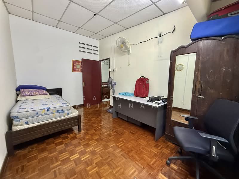 2-storey Terraced House for Sale in Taman Seputeh (Seputeh) - Keasavan Hari Krishnan - Bedroom - PropertyGuru.com.my