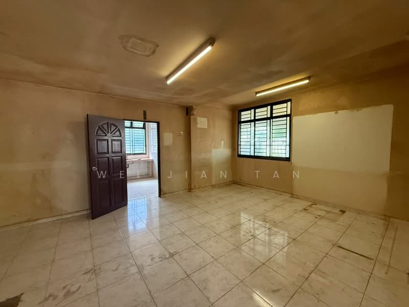 Semi-Detached House for Sale in Taman Puteri Wangsa (Ulu Tiram) - Wei Jian Tan - Interior - PropertyGuru.com.my