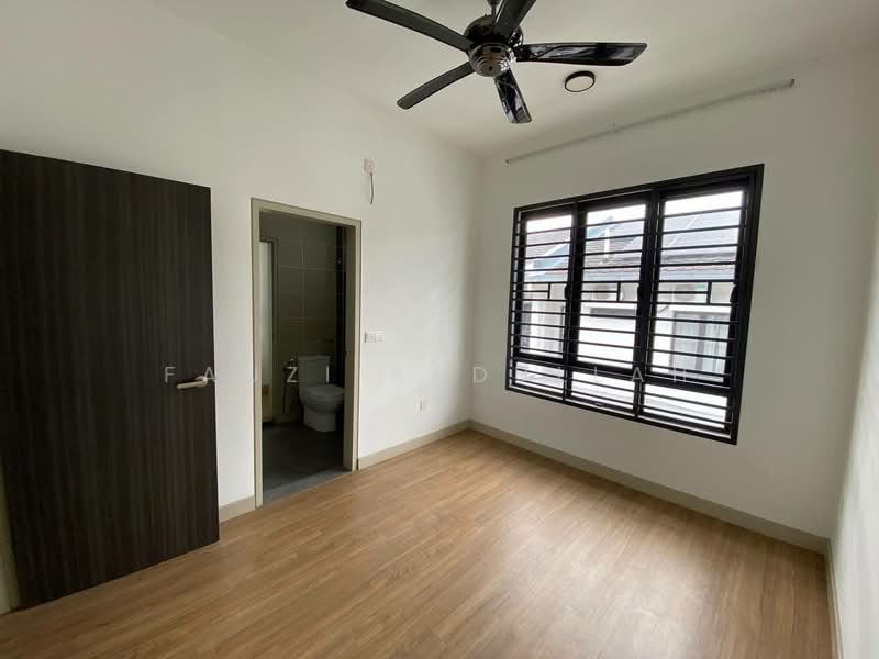 Terraced House for Sale in Elmina Valley 1 (Shah Alam) - Fauzi Abdullah - Bedroom - PropertyGuru.com.my