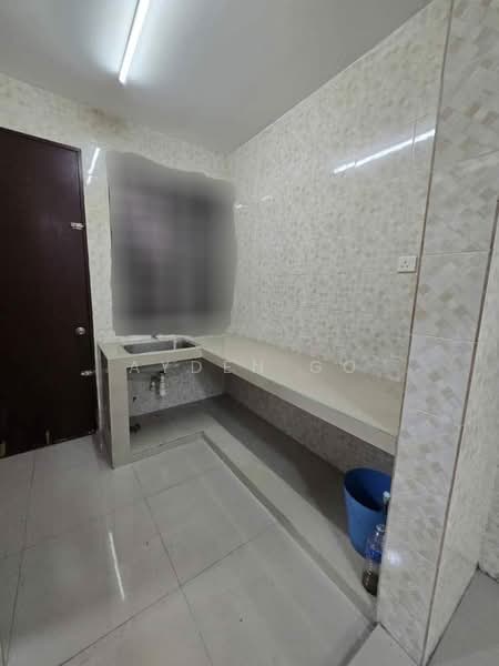 3-storey Terraced House for Sale in Laman Rimbunan (Kepong) - Ayden Go - Kitchen - PropertyGuru.com.my